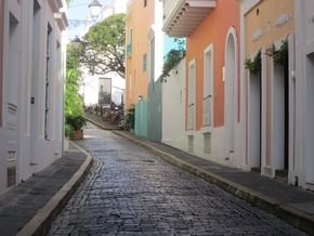 Narrow sidewalks in Old Town